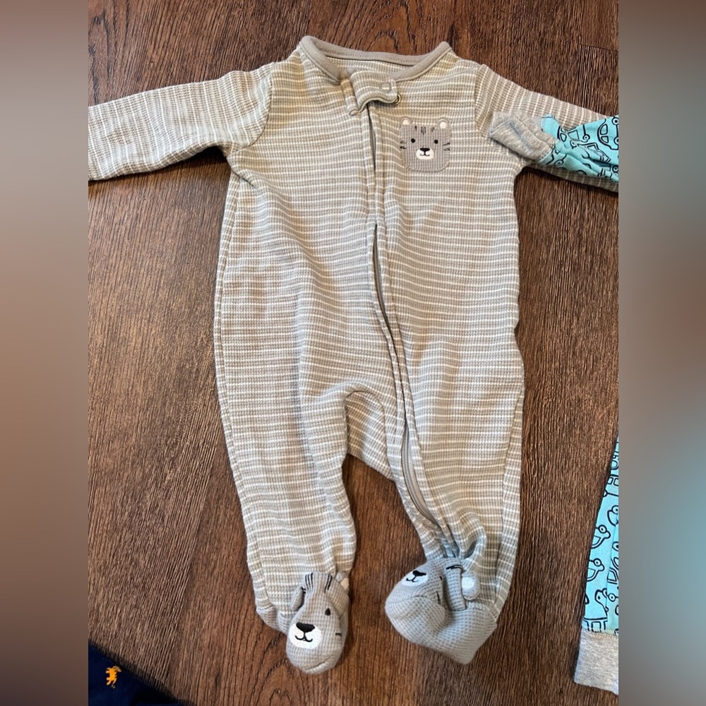 Carters PJs Bundle 3 months - Picture 5 of 10